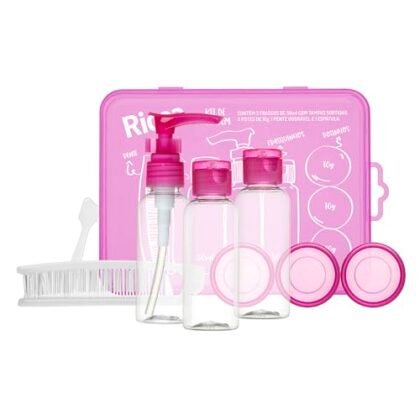 Aqui estão algumas opções de texto ALT para a imagem, considerando o título do produto "Ricca Kit Viagem Bordo" e utilizando a frase "Kit Viagem Ricca": **Opções Curtas e Descritivas:** * **Kit Viagem Ricca:** Kit de viagem para bordo. * **Kit Viagem Ricca:** Essenciais de higiene pessoal para viagem. **Opções um Pouco Mais Detalhadas (se a imagem permitir):** * **Kit Viagem Ricca:** Kit de viagem Ricca com itens essenciais para levar a bordo, como hidratante, shampoo e creme dental. * **Kit Viagem Ricca:** A praticidade do Kit Viagem Ricca para suas viagens de avião. **Considerações Importantes ao Escolher:** * **Concisão:** Textos ALT devem ser curtos e objetivos. * **Relevância:** Descreva o que está na imagem e sua função. * **Acessibilidade:** Pense em como um usuário com deficiência visual se beneficiaria da descrição. **Recomendação:** Eu recomendaria a opção: **Kit Viagem Ricca:** Essenciais de higiene pessoal para viagem. Ela é curta, utiliza a frase solicitada e informa a função do kit.