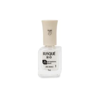 Aqui estão algumas opções de texto alternativo (alt text) para a imagem, usando "Risqué Bio Branco", com diferentes níveis de detalhe: **Opção 1 (Simples e direta):** ``` Risqué Bio Branco ``` **Opção 2 (Um pouco mais descritiva):** ``` Risqué Bio Branco Esmalte Cremoso Lírio Branco ``` **Opção 3 (Mais detalhada, focando nos benefícios):** ``` Esmalte Risqué Bio Branco Cremoso Lírio Branco, uma opção vegana e com ingredientes de origem natural para unhas lindas. ``` **Opção 4 (Se a imagem mostrar o frasco):** ``` Frasco de esmalte Risqué Bio Branco Cremoso Lírio Branco. ``` **Qual escolher?** * Se o contexto for uma galeria com vários produtos, a opção 1 ou 2 são boas. * Se o contexto for uma página de detalhes do produto, a opção 3 é mais informativa. * Se a imagem foca especificamente no frasco, a opção 4 é a melhor. **Dicas adicionais:** * Se a imagem mostrar as unhas pintadas com o esmalte, você pode adicionar: "Unhas pintadas com o esmalte Risqué Bio Branco Cremoso Lírio Branco." * Se a imagem tiver um fundo específico (por exemplo, flores), você pode mencionar isso no alt text para dar mais contexto. Lembre-se que o objetivo do alt text é descrever a imagem para pessoas que não podem vê-la, seja por deficiência visual ou por problemas técnicos no carregamento da imagem. Escolha a opção que melhor representa a imagem e o contexto em que ela está sendo usada.