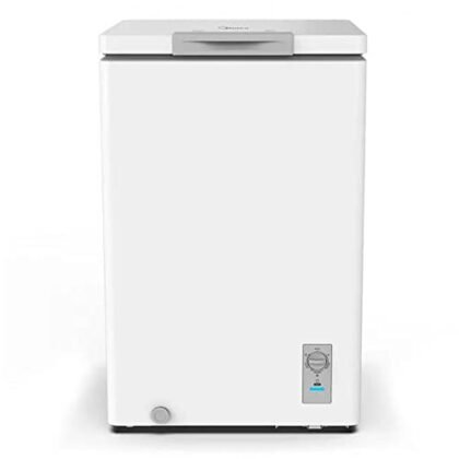 Aqui estão algumas opções de texto ALT para a imagem, utilizando "Freezer Midea 100L", com variações para otimizar a descrição: **Opção 1 (Mais simples e direta):** ``` Freezer Midea 100L ``` **Opção 2 (Adicionando cor e capacidade):** ``` Freezer Midea 100L Branco ``` **Opção 3 (Para e-commerce, inclui tipo e marca):** ``` Freezer Midea 100L Horizontal ``` **Opção 4 (Mais descritiva, se o contexto da imagem permitir):** ``` Freezer Midea 100L branco, modelo compacto para sua casa. ``` **Qual escolher?** * Se o objetivo for apenas acessibilidade, a **Opção 1** é suficiente. * Se quiser destacar a cor e capacidade, use a **Opção 2**. * Se for para uma loja online, a **Opção 3** é uma boa escolha. * Se a imagem mostrar o freezer em um ambiente doméstico, a **Opção 4** pode ser a melhor opção. A escolha ideal depende do contexto da imagem e do seu objetivo. A prioridade é fornecer uma descrição concisa e relevante do que está na imagem para usuários com deficiência visual ou quando a imagem não carregar.