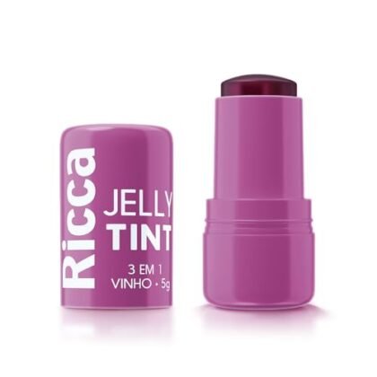 Aqui estão algumas opções de texto ALT para a imagem do Ricca Bastão Jelly Tint Vinho, utilizando "Ricca Vinho", com diferentes níveis de detalhe: **Opções Curtas e Descritivas:** * Ricca Vinho: Bastão Jelly Tint. * Ricca Vinho: Cor e hidratação para os lábios. * Ricca Vinho: Jelly Tint para um toque de cor. **Opções Mais Detalhadas:** * Ricca Vinho: Bastão Jelly Tint, cor vinho vibrante para os lábios. * Ricca Vinho: Bastão Jelly Tint com textura suave e cor duradoura. * Ricca Vinho: Jelly Tint em formato de bastão, cor vinho, da marca Ricca. **Opção Criativa (se a imagem permitir):** * Ricca Vinho: Lábios com a cor e o sabor de um bom vinho, em formato de Jelly Tint. **Dica:** Escolha a opção que melhor descreve o que está sendo exibido na imagem. Se a imagem mostrar os lábios com o produto, uma descrição mais detalhada pode ser melhor. Se for apenas a embalagem, uma descrição curta pode ser suficiente.