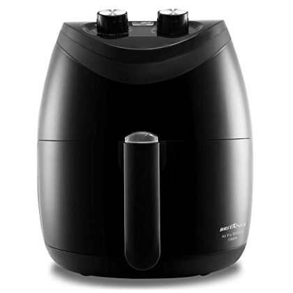 Aqui estão algumas opções de texto ALT para a imagem, usando "Air Fryer Britânia", com diferentes níveis de detalhe: **Opção 1 (Simples e direta):** `Air Fryer Britânia` **Opção 2 (Um pouco mais descritiva):** `Air Fryer Britânia para fritar sem óleo.` **Opção 3 (Mais detalhada, incluindo o modelo):** `Air Fryer Britânia BFR25P, modelo para fritar alimentos de forma saudável, sem óleo.` **Opção 4 (Focada na voltagem):** `Air Fryer Britânia BFR25P 220v.` **Qual escolher?** * Se você precisa de algo **rápido e fácil**, a **Opção 1** funciona. * Se você quer dar um **contexto mínimo** sobre o produto, a **Opção 2** é boa. * Se o **modelo e voltagem são importantes**, use a **Opção 3 ou 4**. A melhor escolha depende do contexto onde a imagem está sendo usada. Se a página já tem muita informação sobre o produto, uma descrição simples pode ser suficiente. Se a imagem for a principal forma de apresentar o produto, uma descrição mais detalhada é melhor.