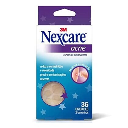 Aqui estão algumas opções de texto ALT para a imagem, considerando diferentes níveis de detalhe: * **Opção 1 (Mais simples):** Curativo Acne Nexcare transparente. * **Opção 2 (Um pouco mais descritiva):** Curativo Acne 3M Nexcare, embalagem com 36 unidades transparentes. * **Opção 3 (Focada na função):** Curativo Acne Nexcare, para absorver a oleosidade e proteger espinhas. A melhor escolha depende do contexto da imagem e do quão detalhada você precisa ser. Se a imagem mostra claramente a embalagem, a opção 2 pode ser a melhor. Se o foco for no uso do produto, a opção 3 pode ser mais relevante.