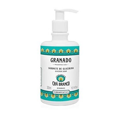 Aqui estão algumas opções de texto ALT para a imagem, utilizando "Granado Chá Branco", com foco em diferentes aspectos: **Opção 1 (Simples e Descritiva):** `Granado Chá Branco: Sabonete Líquido Terrapeutics em embalagem de 300ml.` **Opção 2 (Destacando a Marca):** `Sabonete Líquido Granado Chá Branco Terrapeutics para limpeza suave e perfumada.` **Opção 3 (Foco na Fragrância):** `Granado Chá Branco: Experimente a delicadeza e o frescor do chá branco no seu banho.` **Opção 4 (Para quem conhece a linha):** `Granado Chá Branco: Mais um produto da linha Terrapeutics para o seu cuidado diário.` **Qual escolher?** A melhor opção depende do contexto da imagem. Se a imagem estiver em uma página de produto, a opção 1 ou 2 são boas escolhas. Se estiver em um artigo sobre fragrâncias ou cuidados com a pele, a opção 3 pode ser mais adequada. A opção 4 funciona bem para um público que já conhece a marca e a linha Terrapeutics.