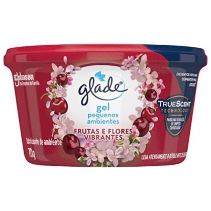 Aqui estão algumas opções de texto ALT para a imagem, focando em diferentes aspectos: **Opção 1 (Simples e direta):** `Glade Flores - Aromatizador em gel da SC Johnson.` **Opção 2 (Descrevendo o produto):** `Glade Flores, aromatizador em gel 70g da SC Johnson, para perfumar ambientes.` **Opção 3 (Focando no uso):** `Glade Flores, a solução da SC Johnson para aromatizar sua casa com um aroma floral.` **Opção 4 (Se a imagem mostrar a embalagem):** `Embalagem do Glade Gel Flores 70g da SC Johnson & Son.` **Qual escolher?** Depende do contexto da imagem e da sua prioridade. Se a imagem for simplesmente uma foto do produto, a opção 1 ou 2 são boas escolhas. Se a imagem focar na embalagem, a opção 4 é mais adequada. Se você quiser enfatizar o uso do produto, a opção 3 pode ser melhor.