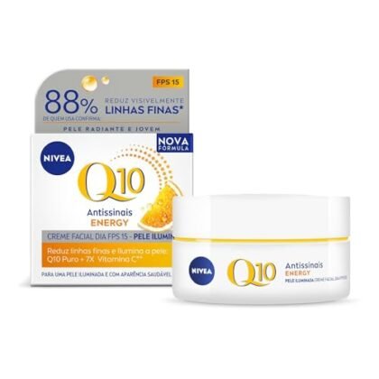 Aqui estão algumas opções de texto ALT para a imagem, utilizando "NIVEA Q10 Energy", com diferentes níveis de detalhe: **Opção 1 (Mais curta e direta):** `NIVEA Q10 Energy Creme Facial Antissinais Dia FPS 15: Pele radiante e protegida.` **Opção 2 (Um pouco mais descritiva):** `NIVEA Q10 Energy: Creme facial diurno com Q10 para combater sinais de cansaço e proporcionar luminosidade, com FPS 15.` **Opção 3 (Mais focada nos benefícios):** `NIVEA Q10 Energy: Imagem do creme facial que promete pele macia, iluminada e com menos sinais de cansaço, graças à sua fórmula com Q10 e proteção solar.` **Opção 4 (Incluindo a marca):** `Imagem do creme facial NIVEA Q10 Energy Dia FPS 15. Combate os sinais de cansaço e proporciona uma pele mais luminosa e protegida.` **Qual escolher?** * Se o espaço for limitado, a Opção 1 é a melhor. * Se você quiser dar um pouco mais de contexto, a Opção 2 ou 4 são boas escolhas. * Se você quiser destacar os benefícios, a Opção 3 é ideal. Lembre-se que o texto ALT deve ser conciso e relevante para o conteúdo da página. Considere também o contexto geral da página ao escolher a melhor opção.