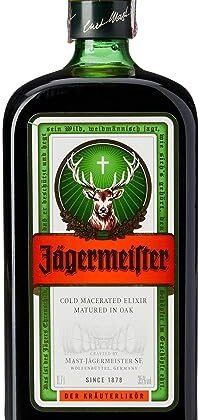 Aqui estão algumas opções de texto ALT para a imagem, variando em descritividade e foco: **Opções mais simples:** * `Jagermeister 700 ml` * `Garrafa de Jagermeister` **Opções mais descritivas:** * `Garrafa de licor Jagermeister 700 ml` * `Aperitivo Jagermeister em garrafa de 700 ml` * `Imagem da garrafa de Jagermeister 700 ml, um licor de ervas alemão` **Opções com foco na marca:** * `Jagermeister: o icônico licor de ervas em uma garrafa de 700 ml` * `Primeiro plano de uma garrafa de Jagermeister de 700ml.` **Qual escolher?** A melhor opção depende do contexto em que a imagem está sendo usada. * Se a imagem estiver em uma página de produto, as opções mais simples ou descritivas são ideais. * Se a imagem estiver em um artigo ou post de blog sobre a marca, as opções com foco na marca podem ser mais apropriadas. Lembre-se que o texto ALT deve ser conciso e relevante.