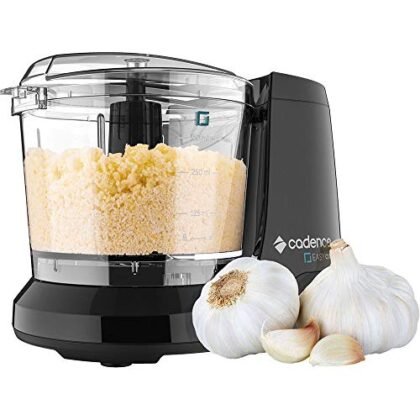 Aqui estão algumas opções de texto ALT para a imagem, considerando diferentes ênfases: **Opção 1 (Simples e direta):** `Miniprocessador Cadence Easy Cut preto, 110v.` **Opção 2 (Mais descritiva):** `Miniprocessador Cadence Easy Cut, cor preta, voltagem 110v, ideal para pequenas porções de alimentos.` **Opção 3 (Focada na marca e modelo):** `Miniprocessador Cadence Easy Cut da Cadence, modelo compacto e eficiente para sua cozinha.` **Opção 4 (Enfatizando a funcionalidade):** `Miniprocessador Cadence para cortar e processar alimentos de forma rápida e prática. Modelo Easy Cut, preto, 110v.` **Qual escolher?** * Se a imagem é autoexplicativa e o contexto da página já indica que é um miniprocessador, a **Opção 1** é suficiente. * Se você quer dar mais detalhes ou se a imagem não é tão clara, a **Opção 2** é melhor. * Se a página foca na marca Cadence, a **Opção 3** é uma boa escolha. * Se a página enfatiza o uso e benefícios do produto, a **Opção 4** é a mais adequada. Lembre-se: o texto ALT deve ser conciso, preciso e relevante para o conteúdo da página. Escolha a opção que melhor se encaixa no seu contexto.