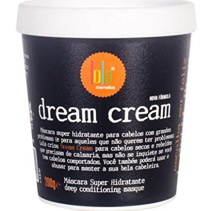 Aqui estão algumas opções de texto ALT, com diferentes níveis de detalhe: **Opção 1 (Simples e direta):** `Dream Cream Lola` **Opção 2 (Um pouco mais descritiva):** `Dream Cream Lola Cosmetics` **Opção 3 (Mais detalhada, incluindo o tamanho):** `Dream Cream Lola Cosmetics 200G` **Opção 4 (Foco no tipo de produto):** `Pote de creme capilar Dream Cream Lola` **Qual usar?** A melhor opção depende do contexto da sua página e da importância da acessibilidade. Se você já mencionou "Lola Cosmetics" em outro lugar próximo à imagem, a opção 1 pode ser suficiente. Se você quer garantir que as pessoas saibam o tipo de produto, a opção 4 é uma boa escolha. Eu pessoalmente recomendaria a **Opção 2 ou 3** por serem mais claras e informativas.