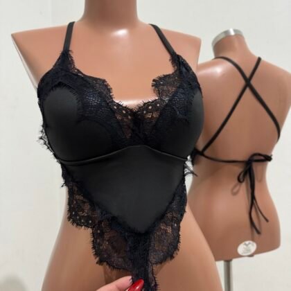 CROPPED FRENTE ÚNICA EM CIRRÊ ACETINADO, RENDA E BOJO – Imagem 1 [nsid:849298048]