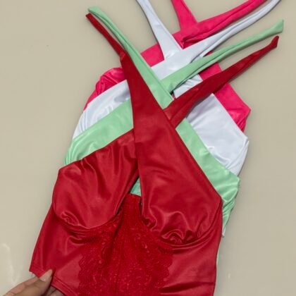 CROPPED EFEITO SILICONE COM RENDA EM CIRRÊ ACETINADO E ARO SE SUSTENTAÇÃO – Imagem 1 [nsid:757996764]