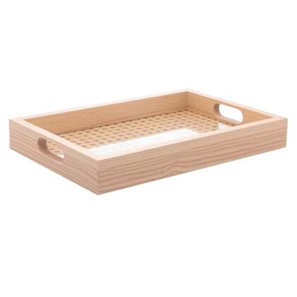 Aqui estão algumas opções de texto ALT para a imagem, utilizando "Bandeja Treliça MDF", variando em descrição e foco: **Opções Mais Simples:** * Bandeja Treliça MDF * Bandeja Treliça MDF Retangular **Opções Mais Descritivas (dependendo da imagem):** * Bandeja Treliça MDF retangular com fundo em treliça. * Bandeja Treliça MDF decorativa com padrão treliça no fundo. * Bandeja Treliça MDF da Lyor, ideal para servir ou decorar. **Opções com Mais Contexto (se a imagem mostrar a bandeja em uso):** * Bandeja Treliça MDF servindo café da manhã. * Decoração com Bandeja Treliça MDF da Lyor. * Bandeja Treliça MDF em cima de uma mesa de centro. **Escolha a opção que melhor descreve a imagem em questão!** **Recomendações:** * **Se a imagem mostrar detalhes da treliça:** Inclua "detalhes da treliça" na descrição. * **Se a imagem mostrar a bandeja em um ambiente específico:** Mencione o ambiente (ex: "Bandeja Treliça MDF em uma cozinha"). * **Priorize a precisão:** O texto ALT deve ser o mais preciso possível em relação ao que a imagem mostra. A melhor opção é aquela que fornece a informação mais relevante para quem não pode ver a imagem.