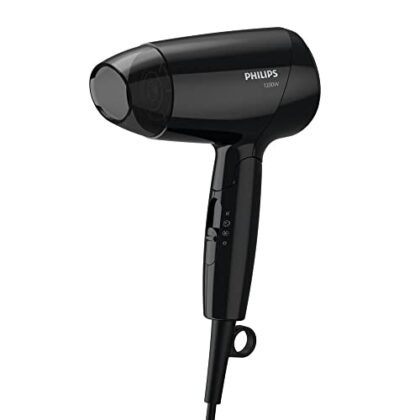 Aqui estão algumas opções de texto ALT para a imagem, usando "Secador Philips Compacto", variando em detalhes: * **Opção 1 (Mais simples):** Secador Philips Compacto. * **Opção 2 (Adicionando contexto):** Secador Philips Compacto da linha Essential. * **Opção 3 (Descrevendo a função):** Imagem de um Secador Philips Compacto para secar cabelos. * **Opção 4 (Mencionando a cor):** Secador Philips Compacto, possivelmente na cor [mencione a cor, se visível na imagem, por exemplo, "branco e rosa"]. A melhor opção dependerá do contexto em que a imagem está sendo usada e do quanto de informação você quer transmitir. Se a imagem é autoexplicativa e o contexto já menciona a linha Essential e a função, a opção 1 é suficiente. Se a imagem é menor ou se a acessibilidade é uma prioridade, a opção 3 ou 4 podem ser melhores.