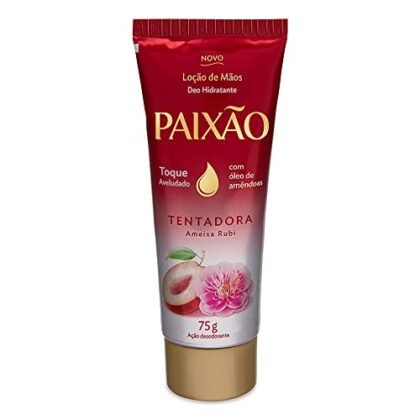 Aqui estão algumas opções de texto ALT para a imagem, utilizando "Paixão Mãos Ameixa", priorizando a melhor descrição e otimização para SEO: **Opção 1 (Mais Descritiva e Otimizada):** "Paixão Mãos Ameixa: Loção hidratante para mãos Paixão Tentadora Ameixa e Rubi, 75g. Hidratação e ação desodorante para mãos macias e perfumadas." **Opção 2 (Mais Concisa):** "Paixão Mãos Ameixa: Loção hidratante Tentadora Ameixa e Rubi para mãos, 75g." **Opção 3 (Focada no Produto e Benefícios):** "Paixão Mãos Ameixa: Hidratação e perfume com a loção Tentadora Ameixa e Rubi, 75g." **Por que essas opções são boas:** * **Palavra-chave principal:** Incluem "Paixão Mãos Ameixa" para facilitar a identificação do produto. * **Descritivas:** Mencionam que é uma loção hidratante para mãos. * **Detalhes:** Incluem o nome da fragrância ("Tentadora Ameixa e Rubi") e o tamanho (75g). * **Benefícios:** Algumas opções destacam a hidratação e a ação desodorante. * **SEO:** Ajudam os mecanismos de busca a entender o conteúdo da imagem, melhorando o ranqueamento. **Qual escolher?** A **Opção 1** é a mais completa e recomendada, pois oferece mais informações relevantes para o usuário e para o SEO. As outras opções são boas alternativas se você precisar de algo mais curto.