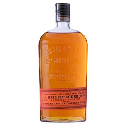 Aqui estão algumas opções de texto ALT para a imagem, usando "Bulleit Bourbon" e variando o nível de detalhe: **Opções curtas e simples:** * Bulleit Bourbon * Garrafa de Bulleit Bourbon * Bulleit Bourbon Whisky **Opções mais descritivas:** * Bulleit Bourbon, whisky americano de Kentucky * Imagem de uma garrafa de Bulleit Bourbon 750ml * Rótulo da garrafa de Bulleit Bourbon mostrando a marca e a graduação alcoólica **Opção para acessibilidade (se a imagem tiver elementos visuais importantes):** * Bulleit Bourbon, garrafa de vidro âmbar com rótulo em tons de marrom e branco. O nome "Bulleit Bourbon" está em destaque na vertical. A melhor opção depende do contexto da imagem e do nível de detalhe desejado. Se a imagem for meramente decorativa, uma opção curta como "Bulleit Bourbon" pode ser suficiente. Se a imagem for importante para entender o produto, uma descrição mais detalhada pode ser melhor.