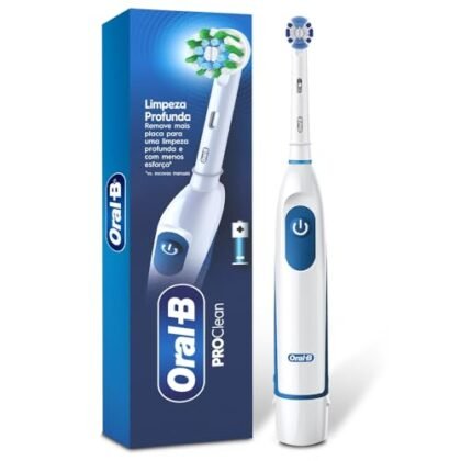 Aqui estão algumas opções de texto ALT para a imagem, utilizando "Escova Elétrica Oral-B", com variações para diferentes focos: **Opção 1 (Simples e Direta):** `Escova Elétrica Oral-B branca para limpeza eficaz dos dentes.` **Opção 2 (Enfatizando o benefício principal):** `Escova Elétrica Oral-B removendo placa bacteriana dos dentes.` **Opção 3 (Descrevendo a aparência):** `Imagem de uma Escova Elétrica Oral-B branca, modelo Power.` **Opção 4 (Mais detalhada, se necessário):** `Escova Elétrica Oral-B Power, branca, com cerdas vibratórias para uma limpeza profunda e remoção superior da placa bacteriana comparada a escovas manuais.` **Qual escolher?** A melhor opção depende do contexto da imagem e do que você quer enfatizar. * Se o foco é a marca e o tipo de produto, a Opção 1 ou 3 são boas escolhas. * Se o foco é o benefício principal, a Opção 2 é melhor. * Se você precisa de mais detalhes, a Opção 4 é a mais completa. Lembre-se que o texto ALT deve ser conciso e descritivo, transmitindo a informação essencial da imagem para usuários com deficiência visual ou quando a imagem não carrega.
