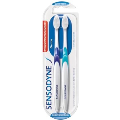 Aqui estão algumas opções de texto ALT para a imagem, considerando diferentes focos: **Opções mais simples:** * Sensodyne Gentle * Escova de dentes Sensodyne Gentle **Opções mais descritivas:** * Escova de dentes Sensodyne Gentle para dentes sensíveis. * Embalagem com duas escovas de dente Sensodyne Gentle. * Escovas de dente Sensodyne Gentle extra macias. **Opção com foco na marca e público:** * Sensodyne Gentle: a escolha ideal para cuidar dos seus dentes sensíveis. A melhor opção dependerá do contexto da imagem e do que você deseja destacar. Se a imagem mostra claramente a embalagem com duas escovas, a opção "Embalagem com duas escovas de dente Sensodyne Gentle" pode ser mais informativa. Se o foco é destacar a marca para pessoas com dentes sensíveis, a última opção seria mais adequada.