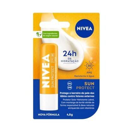 Aqui estão algumas opções de texto ALT para a imagem, considerando diferentes focos: **Opção 1 (Simples e Direta):** ``` Protetor Labial NIVEA FPS 30 ``` **Opção 2 (Adicionando descrição):** ``` Protetor Labial NIVEA FPS 30 para proteger os lábios do sol e do ressecamento. ``` **Opção 3 (Enfatizando benefícios):** ``` Protetor Labial NIVEA FPS 30: Proteção solar e hidratação para seus lábios. ``` **Opção 4 (Um pouco mais detalhada, se o contexto permitir):** ``` Protetor Labial NIVEA Sun Protect FPS 30, com extrato de girassol e Vitamina E, protegendo e hidratando seus lábios do sol. ``` **Qual escolher?** * Se o contexto for muito limitado e você precisar ser breve, a **Opção 1** é suficiente. * Se você quiser dar um pouco mais de contexto, a **Opção 2** ou **Opção 3** são boas escolhas. * Se houver espaço e o contexto permitir, a **Opção 4** oferece mais detalhes, mas pode ser excessiva para alguns casos. O ideal é escolher a opção que melhor se adapta ao contexto da sua página e ao que você quer comunicar sobre o produto. Lembre-se que o texto ALT deve ser conciso e relevante.