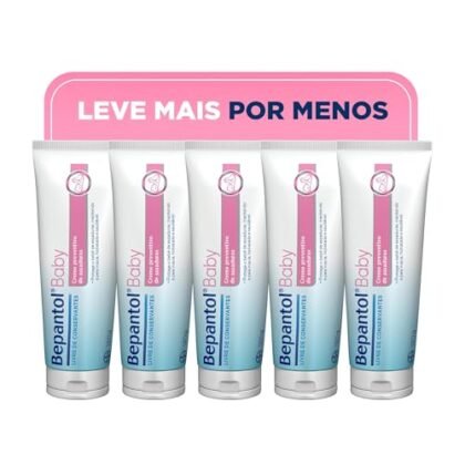 Aqui estão algumas opções de texto alternativo (alt text) para a imagem, focadas em diferentes aspectos: **Opção 1 (Simples e direta):** `Bepantol Baby Kit com 5 pomadas para assaduras, pague 4, embalagens de 120g.` **Opção 2 (Descrevendo o conteúdo):** `Kit Bepantol Baby para prevenção e tratamento de assaduras. Inclui 5 pomadas de 120g, promoção leve 5 pague 4.` **Opção 3 (Focada na marca e no benefício):** `Bepantol Baby: Solução completa para assaduras do bebê. Kit com 5 unidades (120g cada), oferta especial.` **Opção 4 (Se a imagem mostrar o bebê/embalagem em destaque):** `Embalagens da pomada Bepantol Baby para assaduras, parte de um kit promocional com 5 unidades. Imagem focada na proteção e cuidado com a pele do bebê.` **Escolha a opção que melhor representa o que está visualmente presente na imagem.** Se a imagem mostrar apenas as embalagens, as opções 1, 2 ou 3 são ideais. Se houver um bebê na imagem, a opção 4 pode ser melhor.