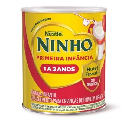 Aqui estão algumas opções de texto ALT para a imagem do produto "NINHO Fases 1+ 800g", variando em detalhe: **Opções Curtas e Diretas:** * NINHO Fases 1+ * Leite NINHO Fases 1+ * NINHO Fases 1+ 800g **Opções Mais Descritivas:** * Embalagem de Leite NINHO Fases 1+ 800g * NINHO Fases 1+ para crianças a partir de 1 ano * Lata de NINHO Fases 1+ 800g **Opção com Foco na Marca:** * Leite Infantil NINHO Fases 1+ 800g, da Nestlé **Qual escolher?** A melhor opção depende do contexto da página. Se a página já menciona a marca Nestlé e o fato de ser para crianças, uma das opções curtas pode ser suficiente. Se a imagem for a única indicação do produto, uma opção mais descritiva é melhor. **Recomendação:** Eu recomendaria usar: **NINHO Fases 1+ 800g** É conciso, informativo e inclui os elementos chave do produto.