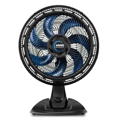 Aqui estão algumas opções de texto ALT para a imagem do ventilador, considerando diferentes focos: **Opção 1 (Simples e direta):** ``` Ventilador Arno X-TREME 7 ``` **Opção 2 (Destacando características principais):** ``` Ventilador Arno X-TREME 7 com 7 pás. ``` **Opção 3 (Mais descritiva, se o contexto permitir):** ``` Ventilador Arno X-TREME 7, modelo de mesa com 7 pás para alta ventilação. ``` **Opção 4 (Focando na marca e modelo):** ``` Ventilador de mesa Arno X-TREME 7. ``` **Qual escolher?** * Se você precisa de algo muito curto e rápido, a **Opção 1** é a melhor. * Se você quer destacar um diferencial do ventilador, use a **Opção 2** * Se você tem mais espaço e quer dar mais contexto, use a **Opção 3**. * Se você precisa identificar o modelo exato, use a **Opção 4**. A escolha ideal depende do contexto da sua página e do que você quer que os usuários (e os mecanismos de busca) saibam sobre a imagem.