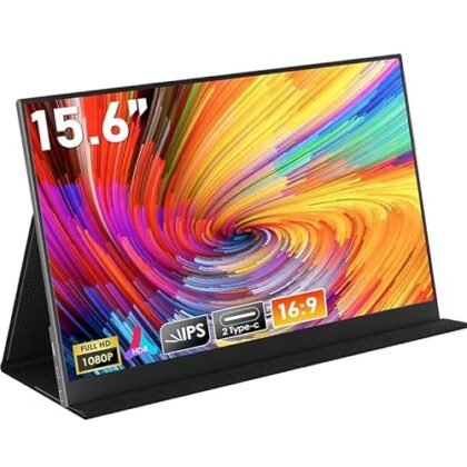 Aqui estão algumas opções de texto ALT para a imagem, utilizando "Monitor Portátil USB-C", com diferentes níveis de detalhe: **Opção 1 (Mais curta):** `Monitor Portátil USB-C de 15.6 polegadas mostrando uma tela FHD 1080P.` **Opção 2 (Um pouco mais detalhada):** `Monitor Portátil USB-C conectado a um laptop, exibindo imagem em FHD 1080P. Possui capa inteligente magnética e design com montagem VESA.` **Opção 3 (Mais descritiva, considerando o título):** `Monitor Portátil USB-C da Armazém Brasil, com tela de 15.6 polegadas FHD 1080P. Conectado por USB-C ou HDMI, funciona como extensor de tela para notebook. Inclui capa inteligente magnética e suporte VESA para montagem.` **Qual escolher?** * **Opção 1:** Boa para imagens pequenas ou se o contexto já for bem claro. * **Opção 2:** Um bom equilíbrio entre detalhe e concisão. * **Opção 3:** Ideal se você quer fornecer o máximo de informações relevantes sem sobrecarregar o usuário. **Recomendação:** Eu recomendaria a **Opção 2** ou **Opção 3**, dependendo do quanto você quer enfatizar os recursos extras como a capa e o suporte VESA. A Opção 3 é melhor se você quer associar diretamente o produto à marca "Armazém Brasil".