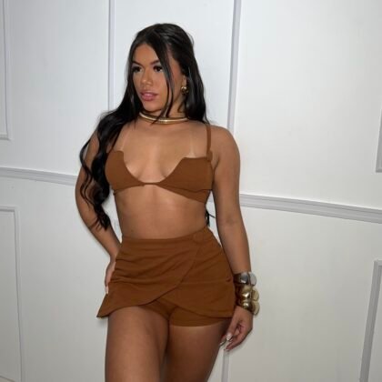 CONJUNTO SHORT SAIA EM MALHA ESCUBA COM BOTÃO ENCAPADO – Imagem 1 [nsid:851673069]