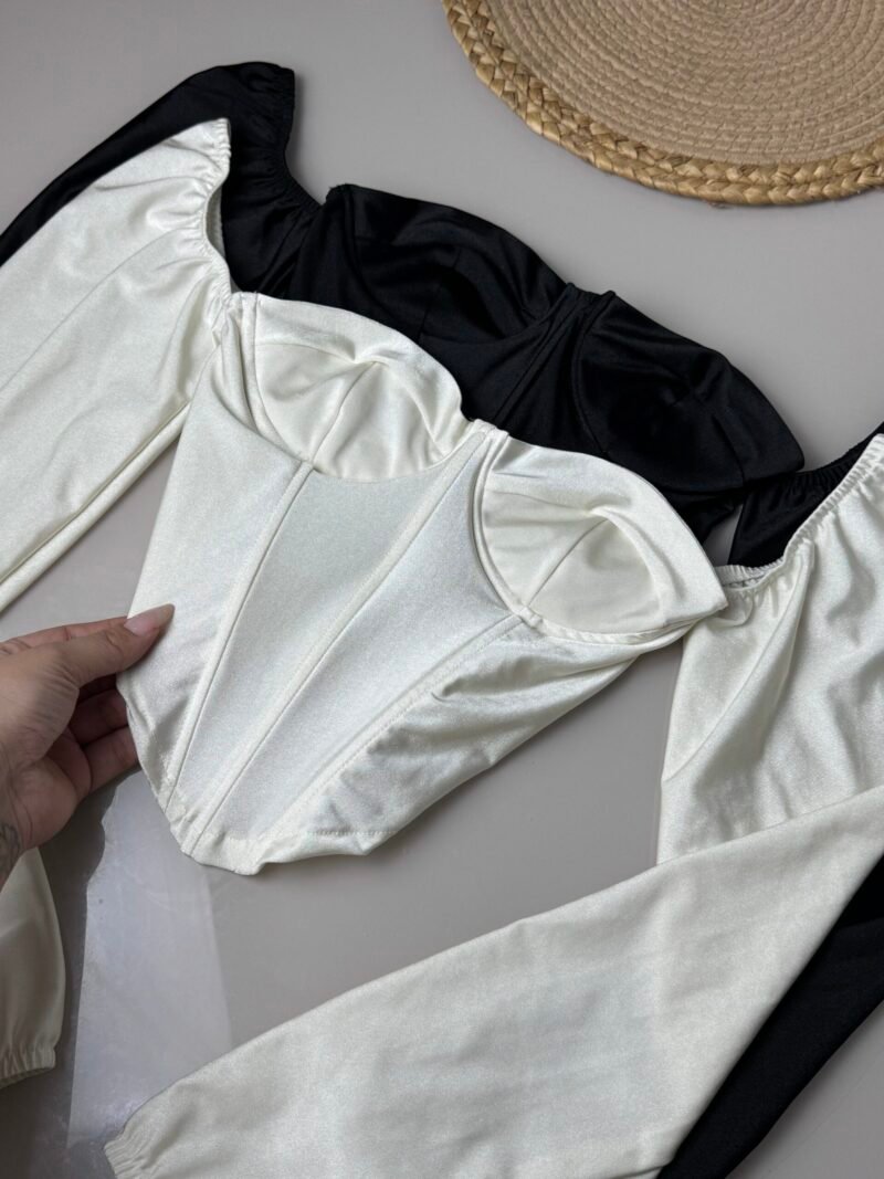CORSELET MANGA LONGA EM POLIAMIDA ACETINADA COM BARBATANAS E ARO DE SUSTENTAÇÃO – Imagem 1 [nsid:896803560]