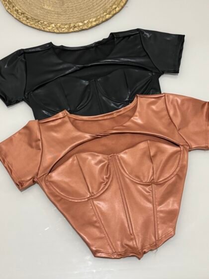 CROPPED MABEL EM CIRRÊ ACETINADO COM BARBATANAS E ARO DE SUSTENTAÇÃO – Imagem 1 [nsid:902230905]