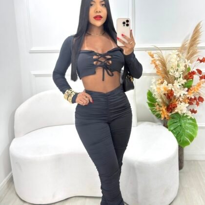 CONJUNTO DRAPEADO EM MALHA SUPLEX COM BOJO (CALÇA + CROPPED) – Imagem 1 [nsid:909322067]