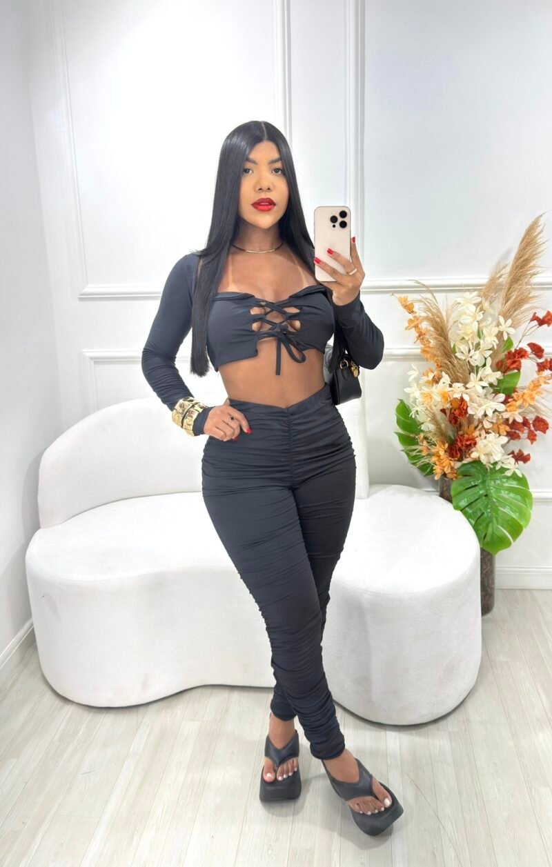 CONJUNTO DRAPEADO EM MALHA SUPLEX COM BOJO (CALÇA + CROPPED) – Imagem 1 [nsid:909322067]