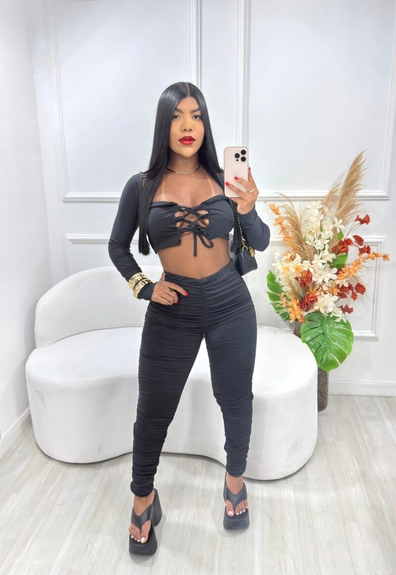 CONJUNTO DRAPEADO EM MALHA SUPLEX COM BOJO (CALÇA + CROPPED) – Imagem 3 [nsid:909322092]