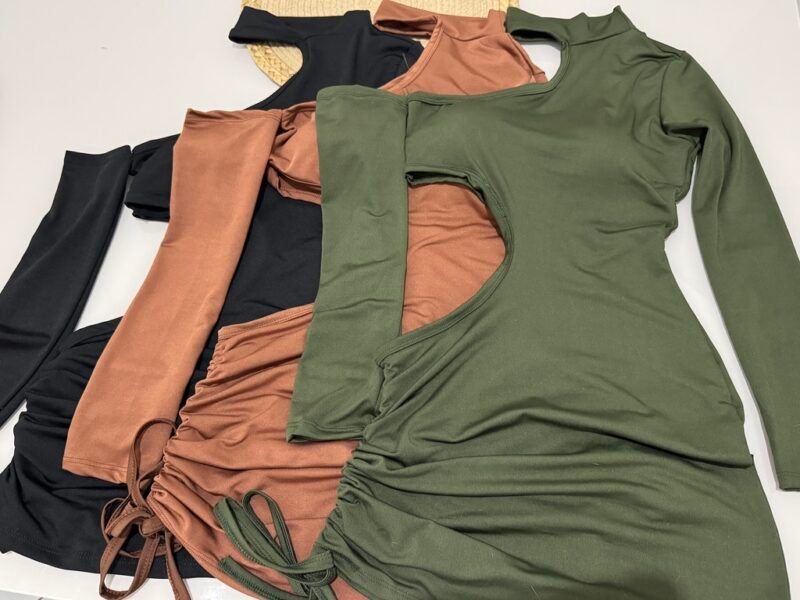 VESTIDO MADY EM MALHA SUPLEX COM BOJO E FRANZIDO LATERAL – Imagem 2 [nsid:912903895]