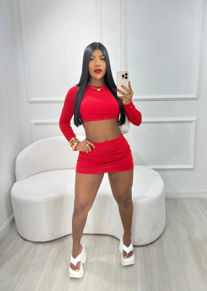 CONJUNTO EM MALHA SUPLEX (CROPPED + SAIA) – Imagem 1 [nsid:912963609]