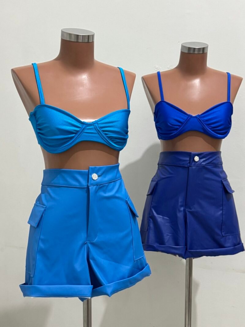 SHORT CARGO EM COURO FAKE COM BOTÃO BRILHOSO E BRILHO – Imagem 3 [nsid:839830264]