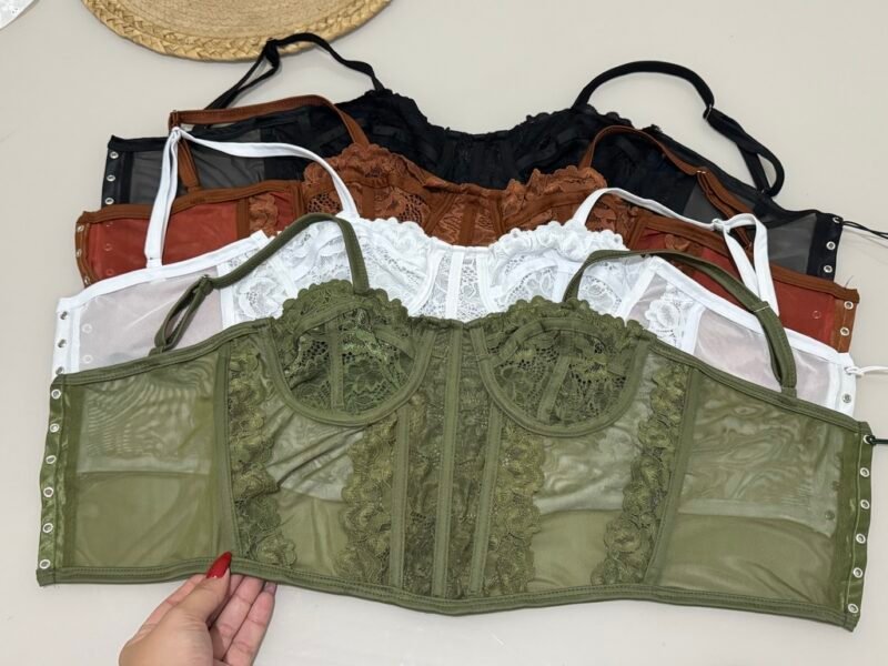 CORSELET LARI EM TULE COM RENDA, BARBATANAS. ARO DE SUSTENTAÇÃO E REGULAGEM ATRÁS – Imagem 4 [nsid:853993067]