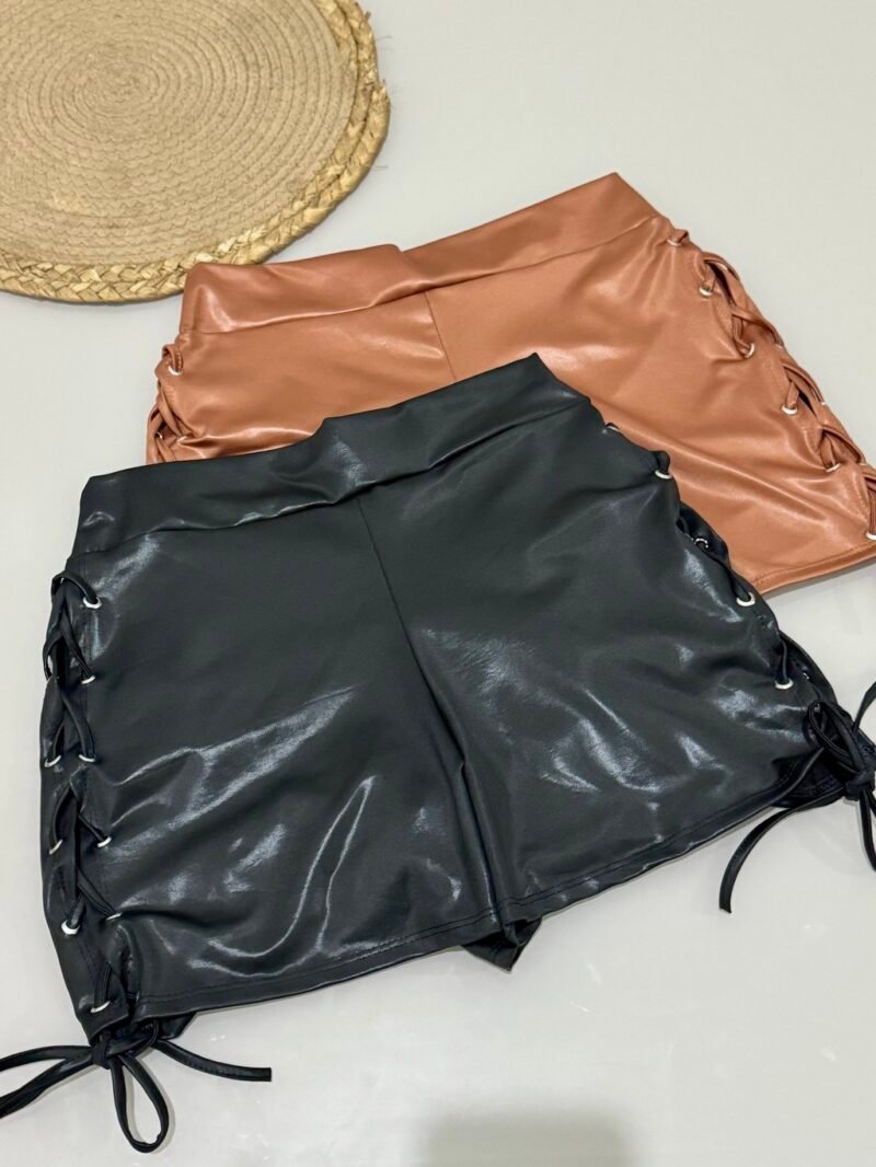 SHORT TRANÇADO LATERAL EM CIRRÊ ACETINADO – Imagem 5 [nsid:859069439]