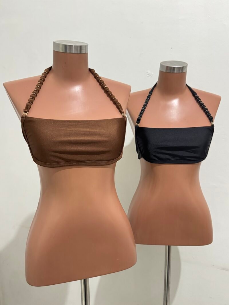 CROPPED PANDORA EM POLIAMIDA ACETINADA COM DETALHE EM ARGOLA NO PESCOÇO – Imagem 1 [nsid:870473503]