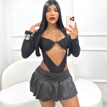 SHORT SAIA PLISSADO EM CIRRÊ ACETINADO – Imagem 1 [nsid:919026413]