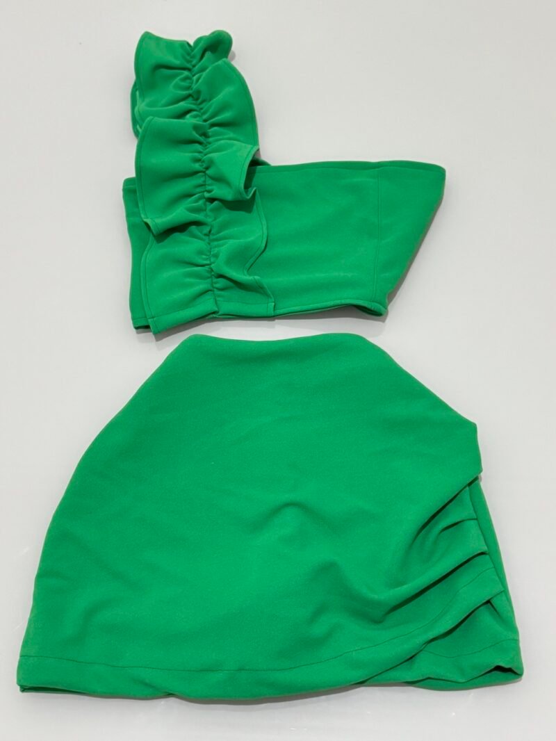 CONJUNTO EXCLUSIVO SHORT SAIA EM MALHA ESCUBA – Imagem 3 [nsid:785858176]