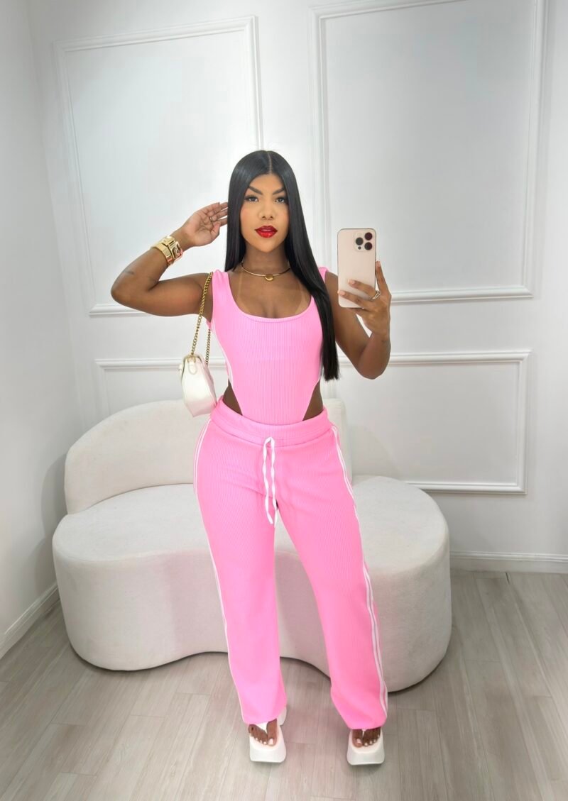 CONJUNTO NÁDIA EM ANARRUGA (BODY + CALÇA) – Imagem 8 [nsid:934675976]