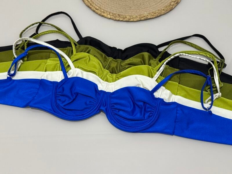 CROPPED JADY EM POLIAMIDA ACETINADA COM ARO DE SUSTENTAÇÃO E REGULAGEM NAS ALÇAS – Imagem 1 [nsid:940175406]