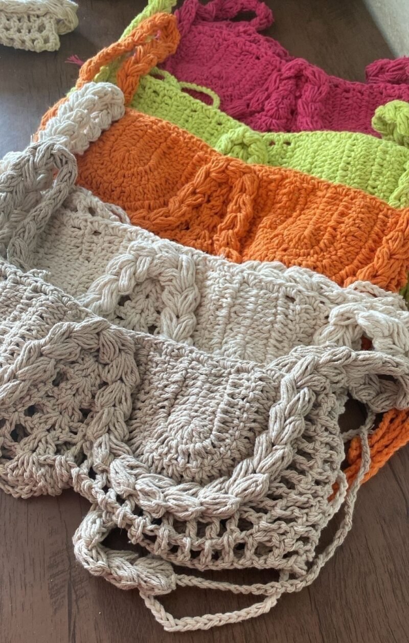 CROPPED EM CROCHÊ COM REGULAGEM – Imagem 2 [nsid:869895670]