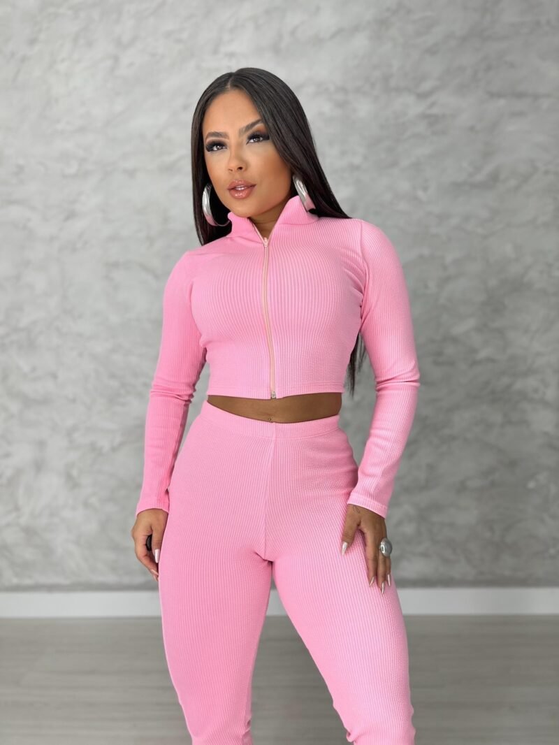 CONJUNTO ZURY EM ANARRUGA COM ZÍPER (CROPPED + CALÇA) – Imagem 5 [nsid:940173360]
