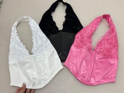 CORSELET EM CIRRÊ ACETINADO + RENDA E BARBATANAS, COM ZÍPER NAS COSTAS – Imagem 1 [nsid:952915655]