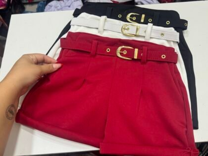 SHORT CANDY EM NEOPRENE COM CINTO DOURADO – Imagem 1 [nsid:762930218]