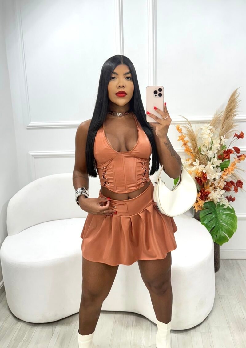 CROPPED TIFFANY EM CIRRÊ ACETINADO COM BARBATANAS E ILHÓS – Imagem 3 [nsid:907354011]