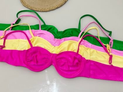 CROPPED JADY EM POLIAMIDA ACETINADA COM ARO DE SUSTENTAÇÃO E REGULAGEM NAS ALÇAS – Imagem 1 [nsid:946040753]