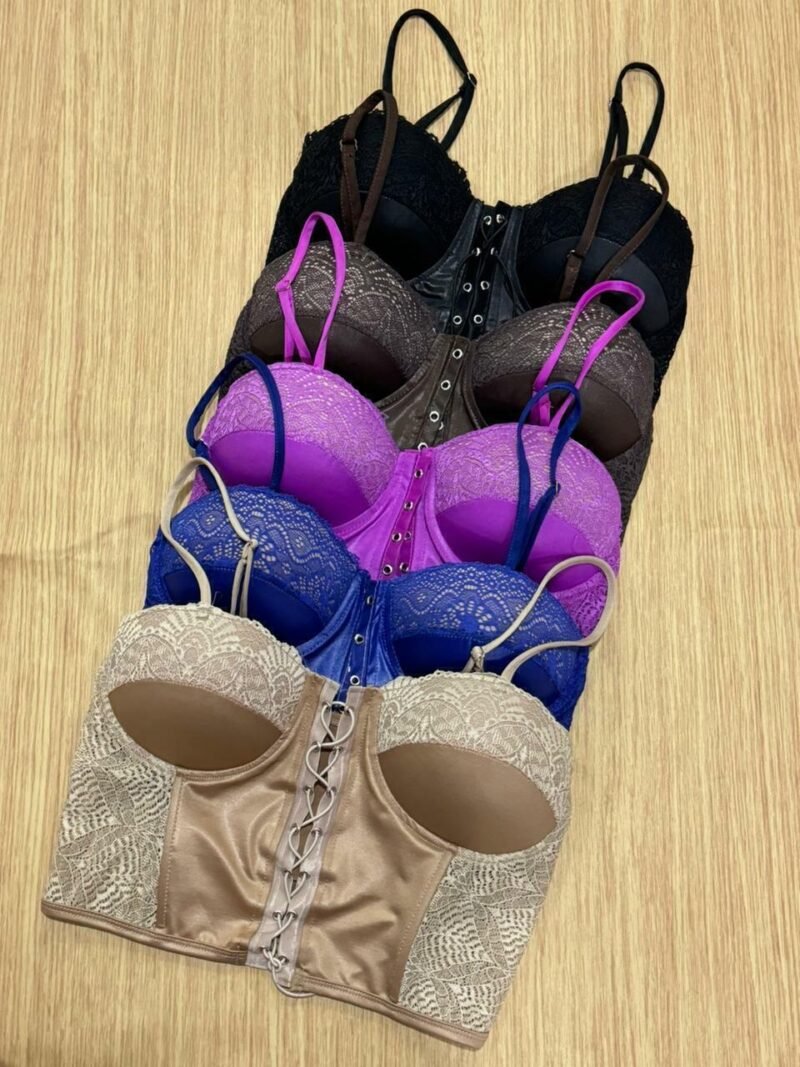 CROPPED LUNA EM ACETINADO COM RENDA, BARBATANAS, BOJO E ILHOS NA FRENTE – Imagem 1 [nsid:674803556]