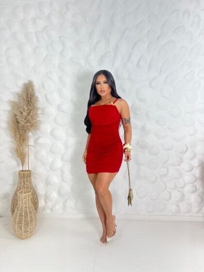 VESTIDO RAVENA EM MALHA SUPLEX COM FIVELA ORGÂNICA E DRAPEADO LATERAL – Imagem 3 [nsid:984490590]