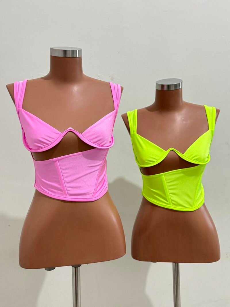 CORSELET PENÉLOPE EM POLIAMIDA ACETINADA COM ARO DE SUSTENTAÇÃO, BARBATANAS (SEM BOJO) – Imagem 3 [nsid:816793464]